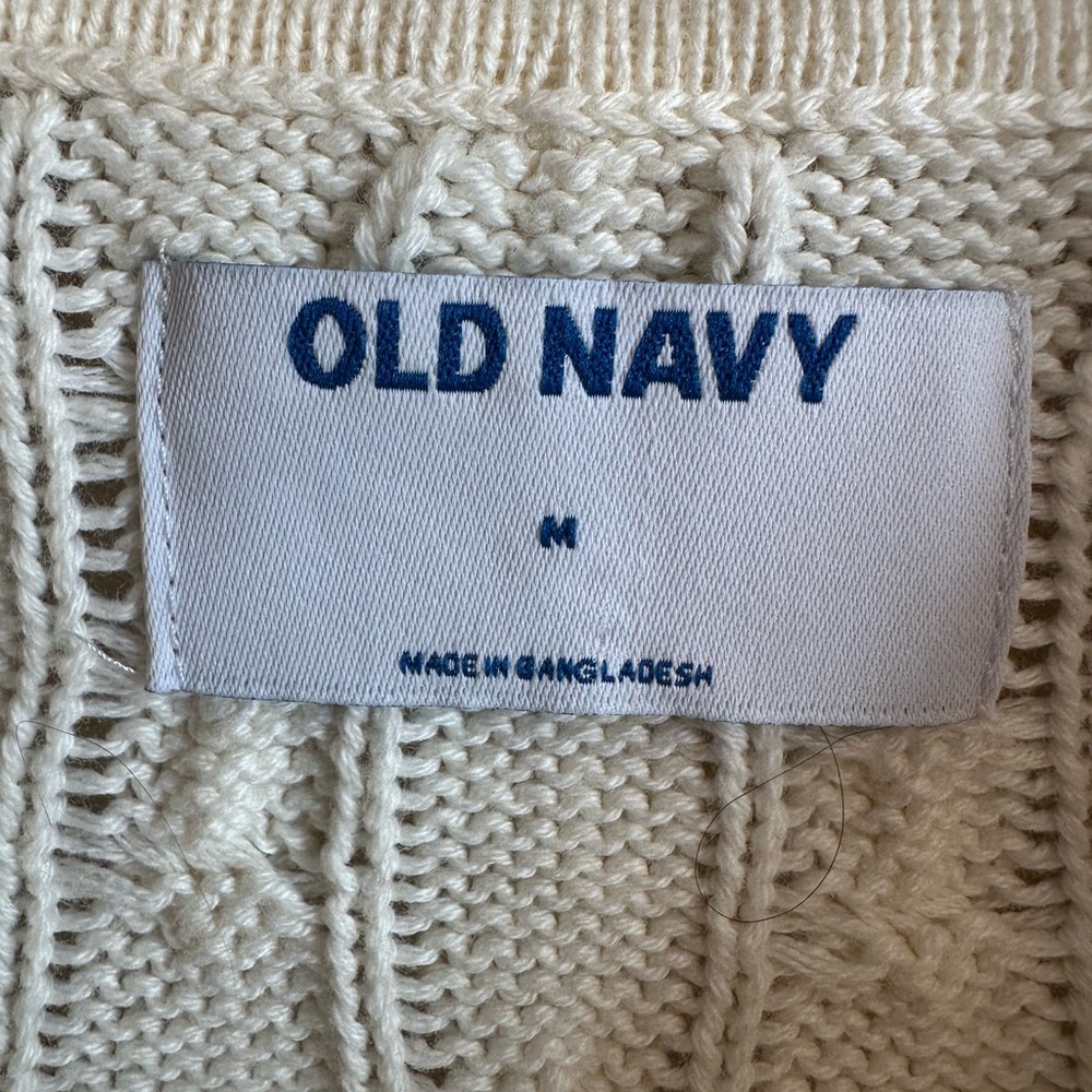 Old Navy Men’s Cable Knit Button-Up Sweater – Size M - Picture 2 of 5